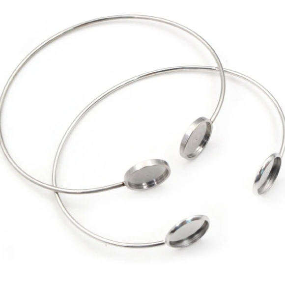 Set of 2 twist bangle bracelets with flamingo print 12mm cabachons. - Picture 5 of 5